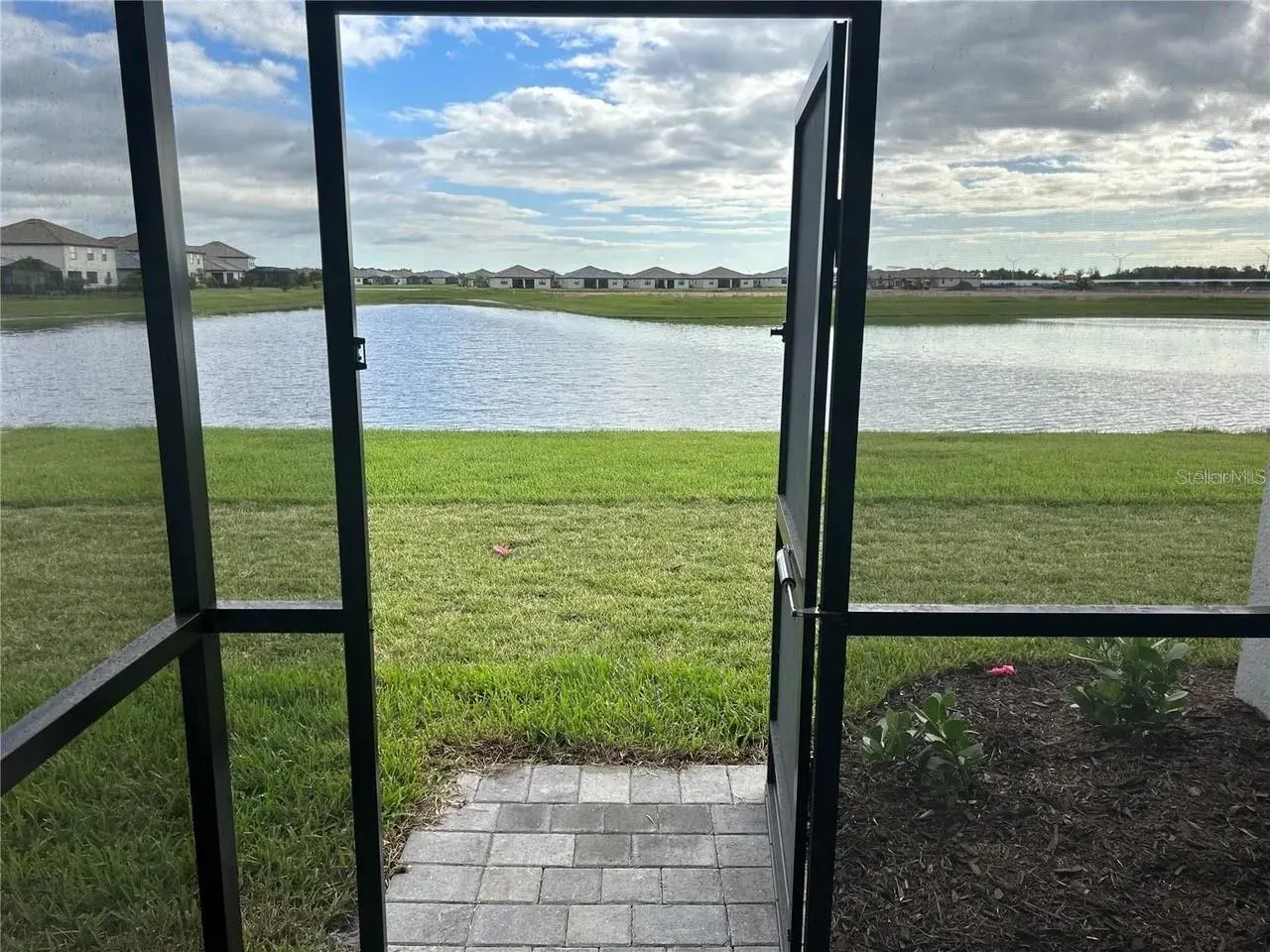 5413 MYSTIC WATER CV