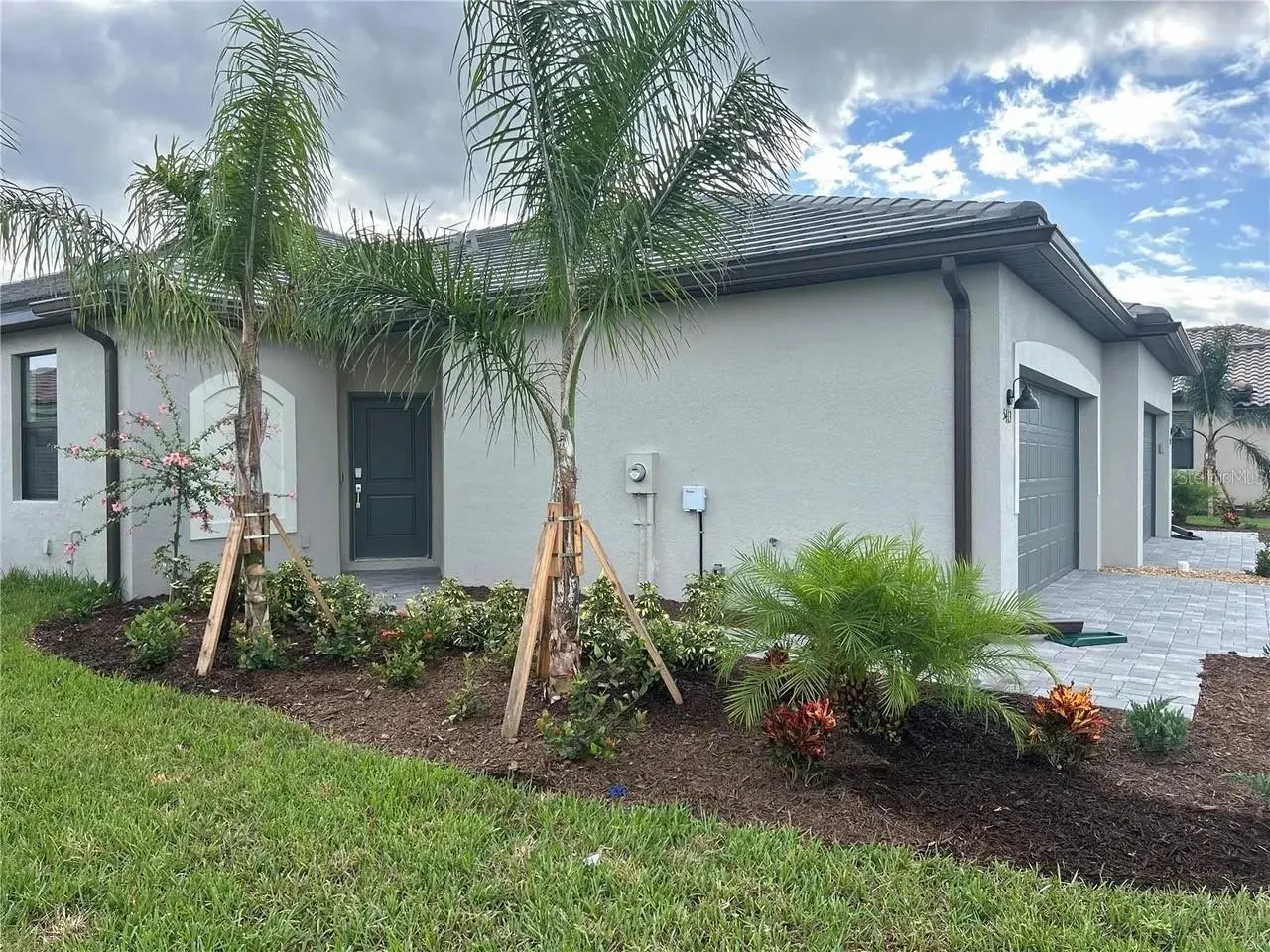 5413 MYSTIC WATER CV