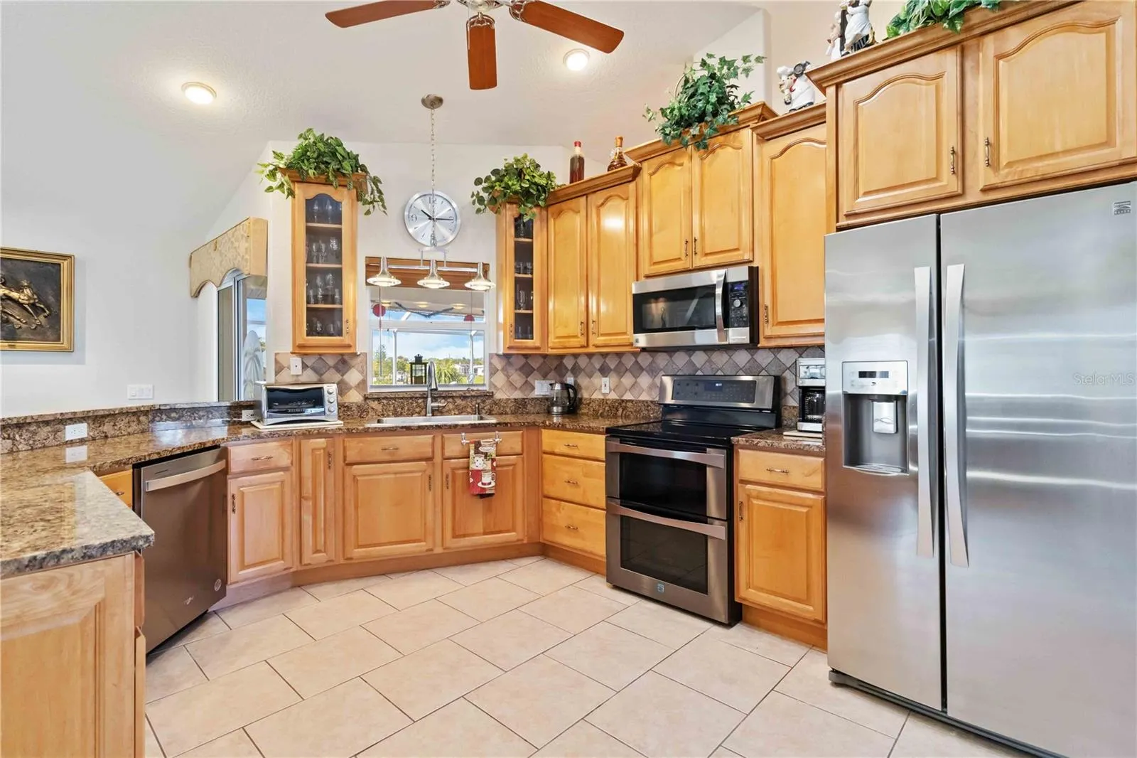 8661 QUINN CT