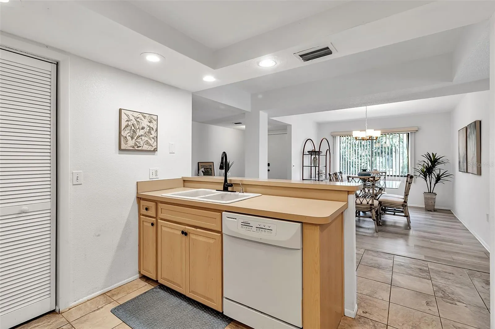6472 SEAGULL DR #305, #305