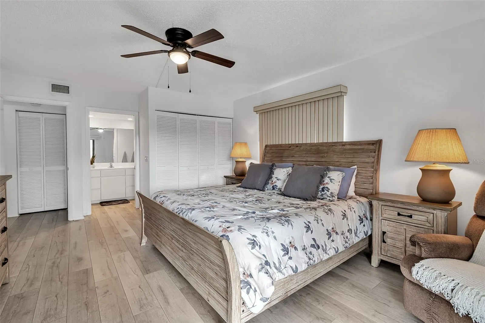 6472 SEAGULL DR #305, #305