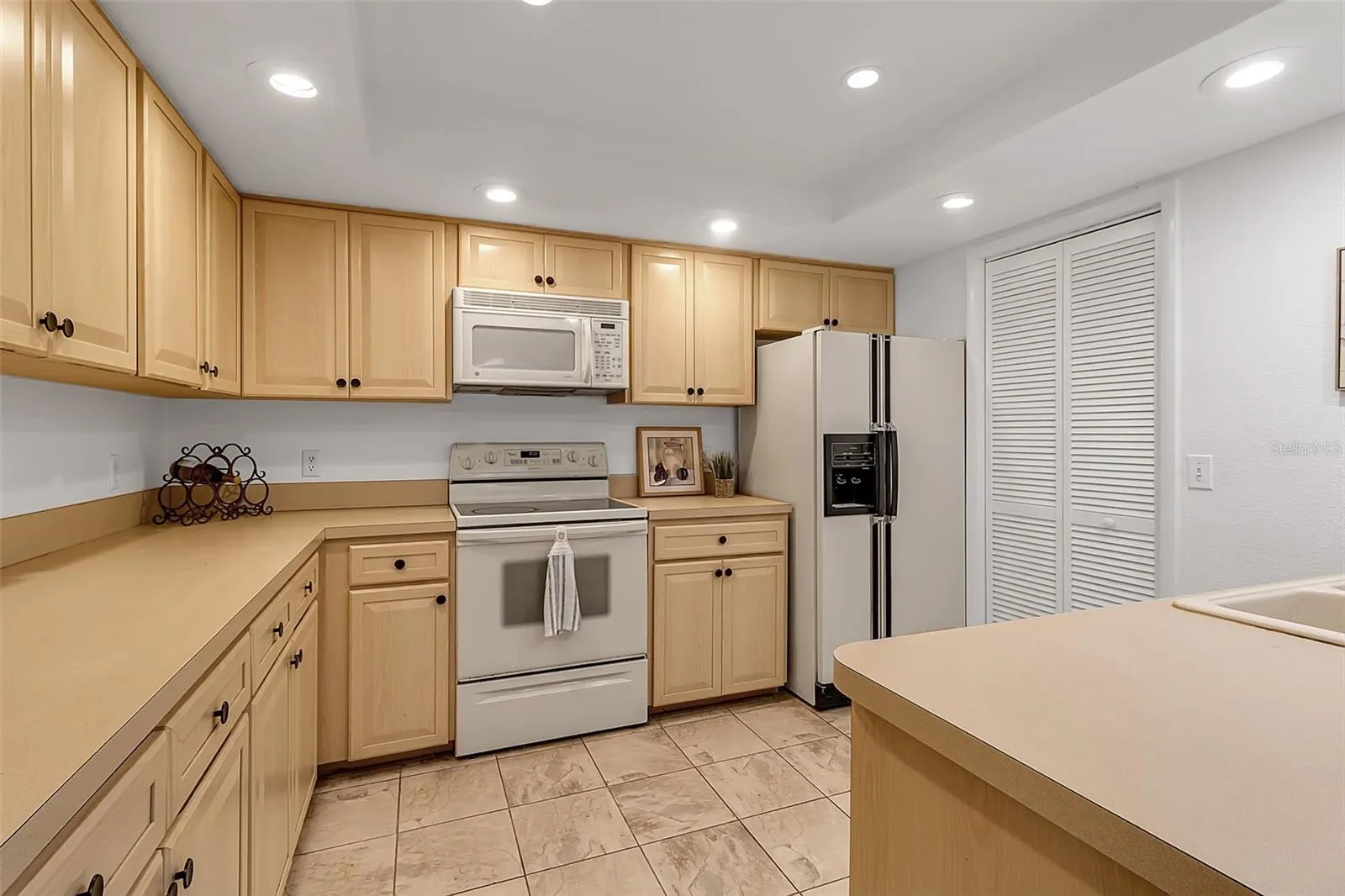 6472 SEAGULL DR #305, #305