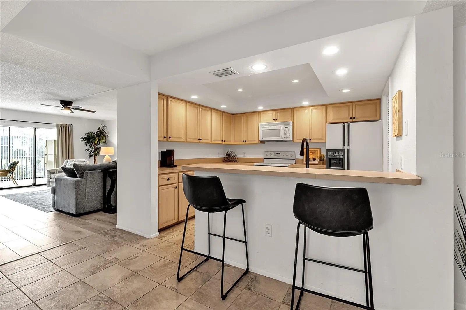 6472 SEAGULL DR #305, #305