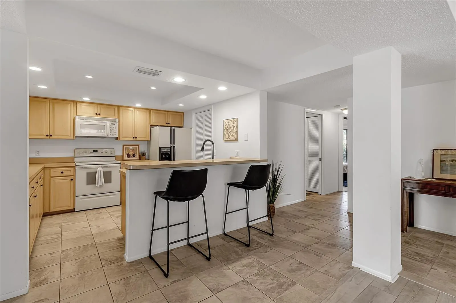 6472 SEAGULL DR #305, #305