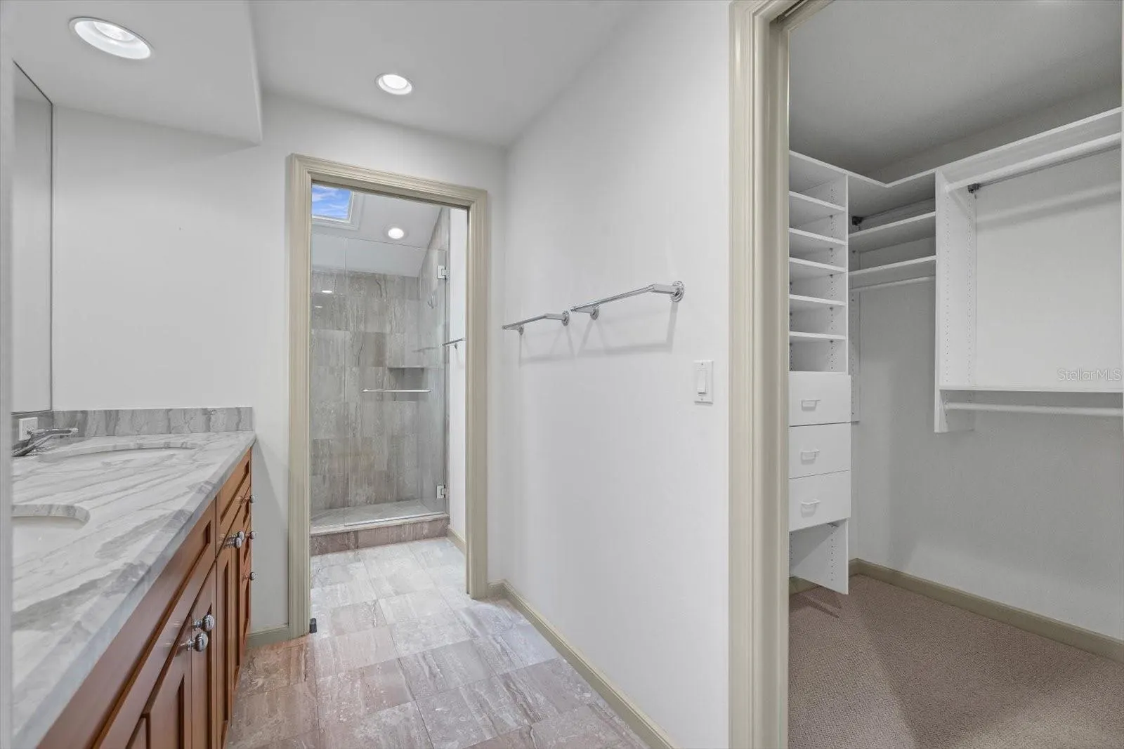 24 TIDY ISLAND BLVD