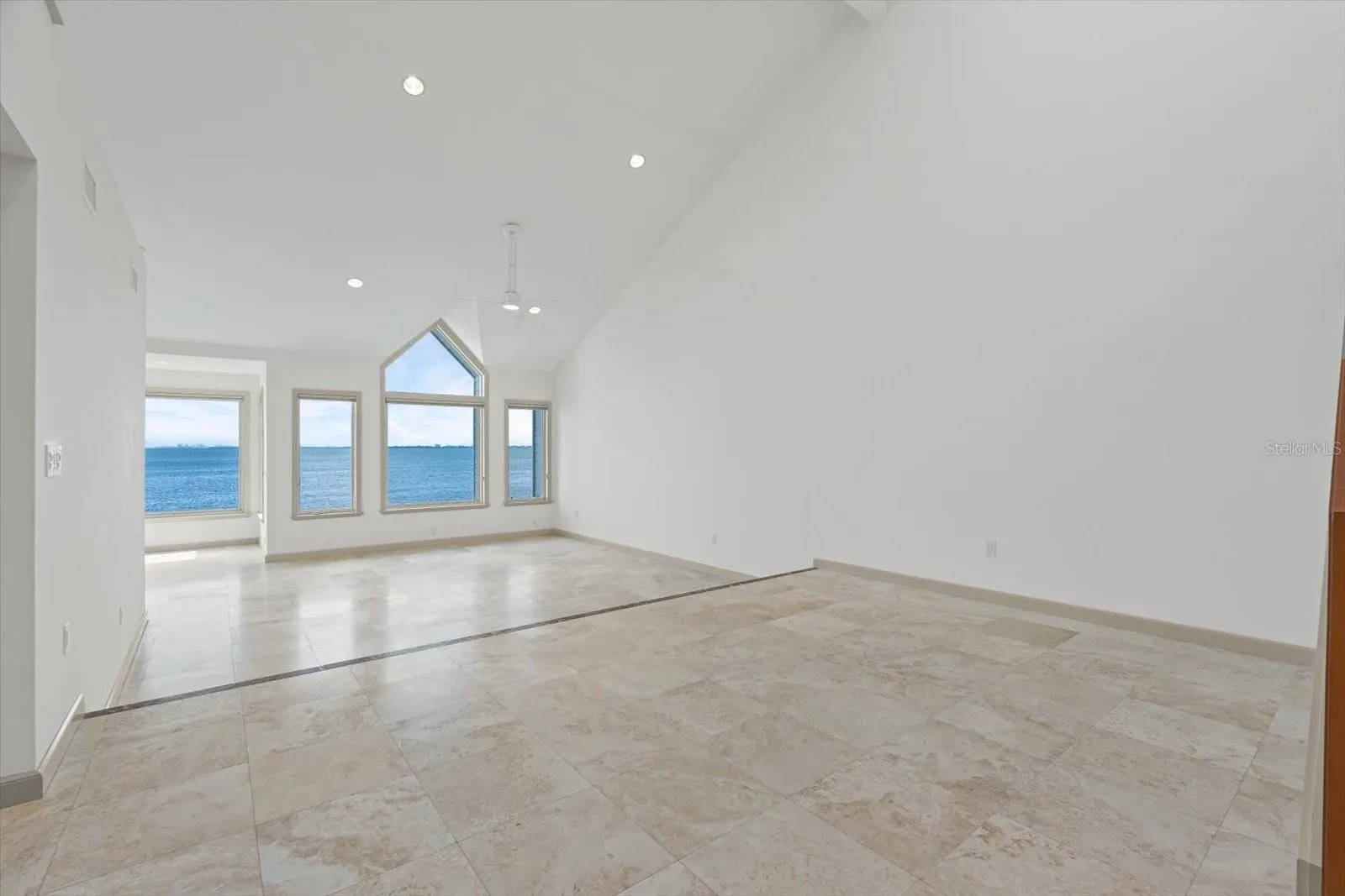 24 TIDY ISLAND BLVD