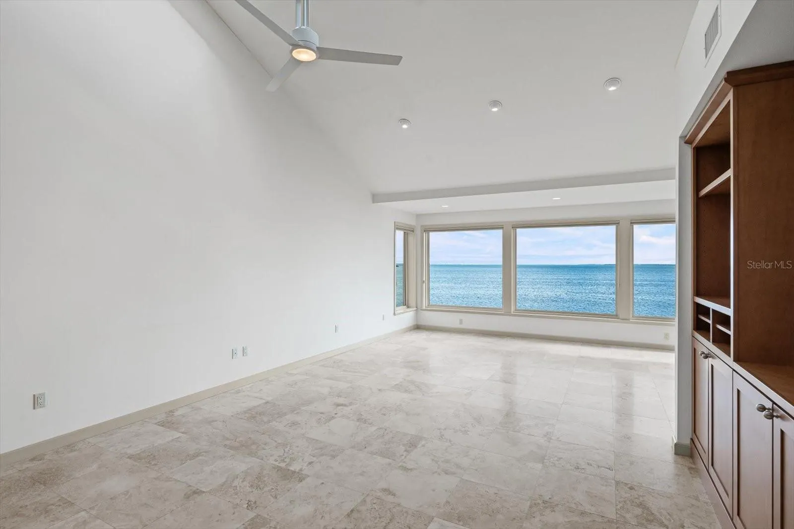 24 TIDY ISLAND BLVD