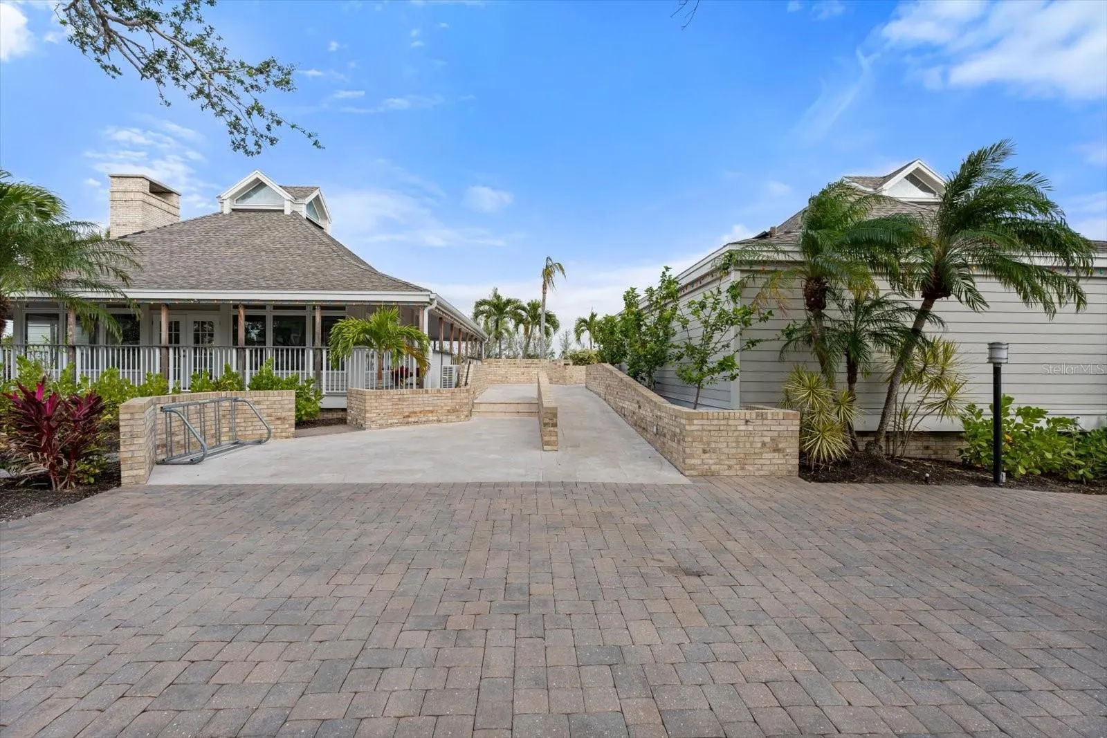 24 TIDY ISLAND BLVD