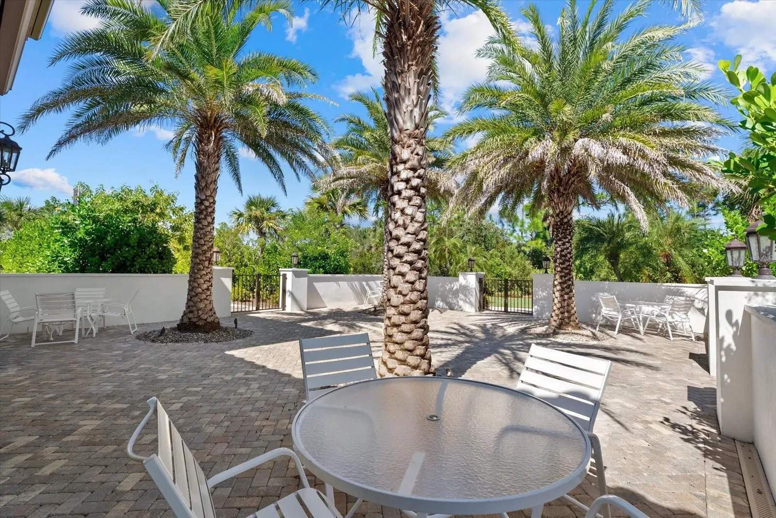 205 SAREZZO CIR