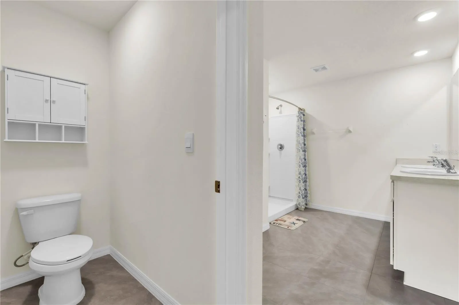 7518 ROSEWOOD GARDEN LOOP