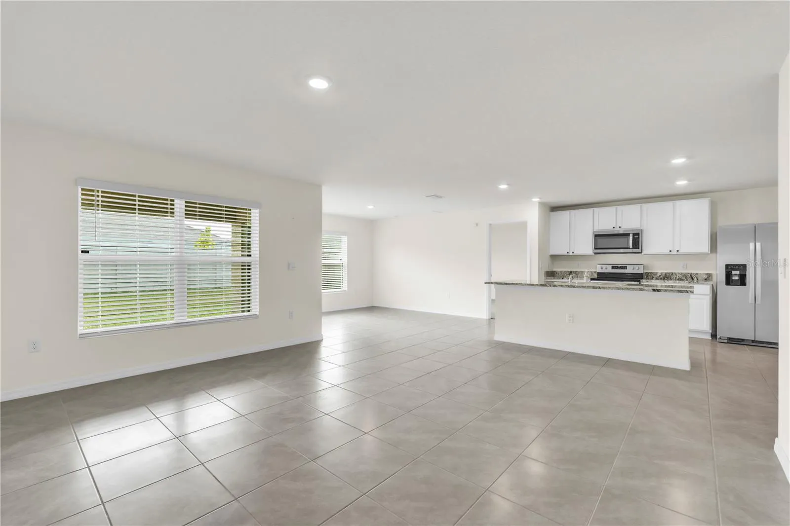 7518 ROSEWOOD GARDEN LOOP