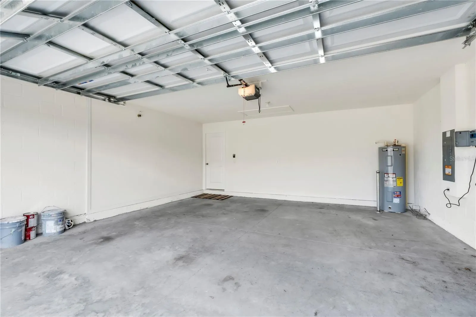 7518 ROSEWOOD GARDEN LOOP