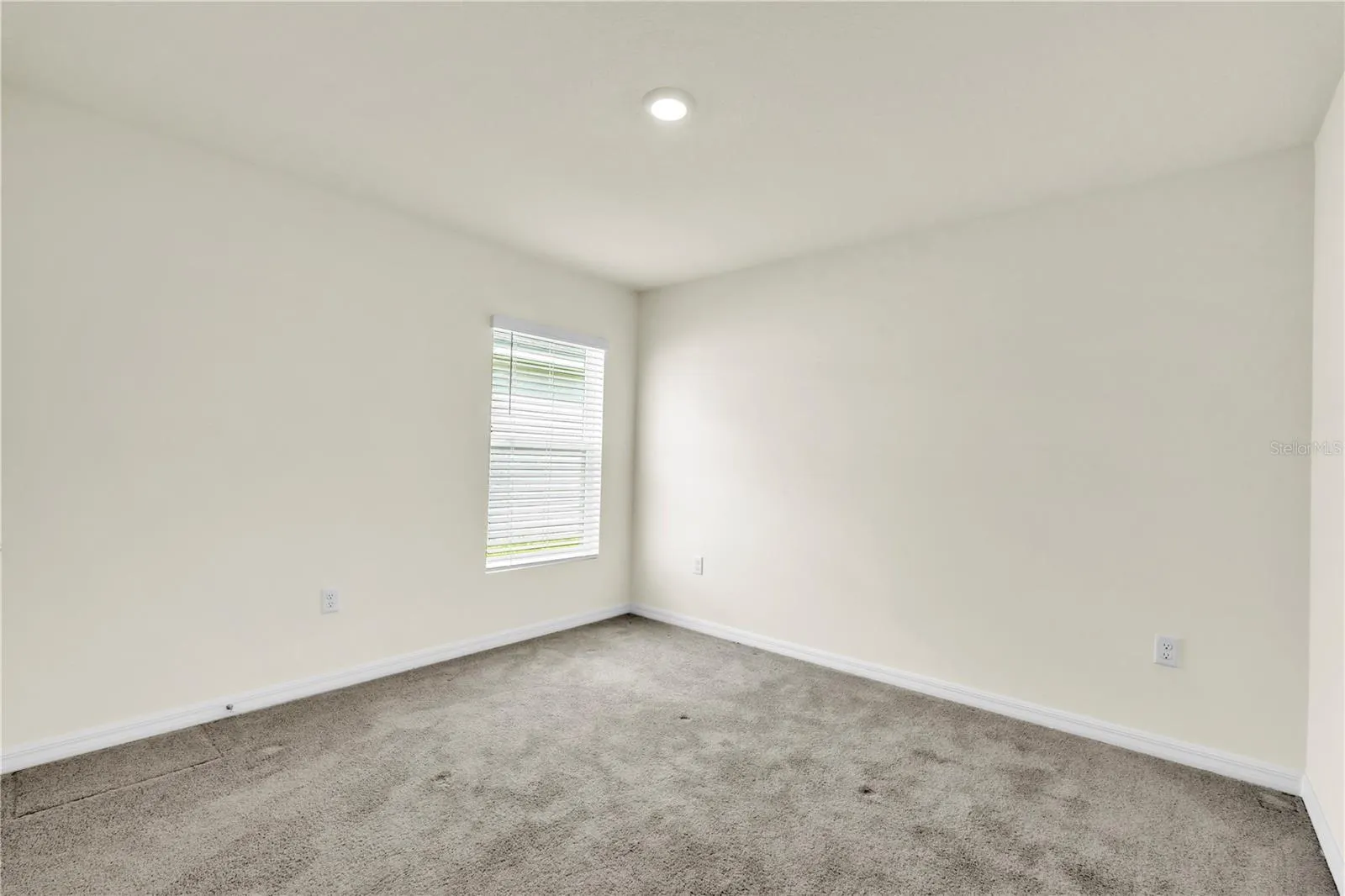7518 ROSEWOOD GARDEN LOOP