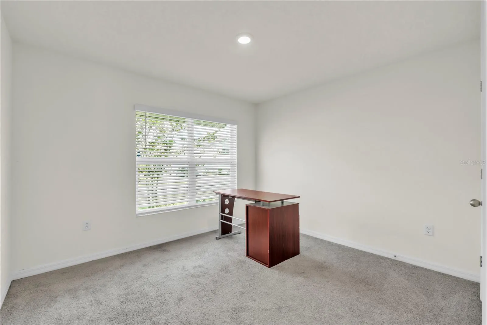 7518 ROSEWOOD GARDEN LOOP