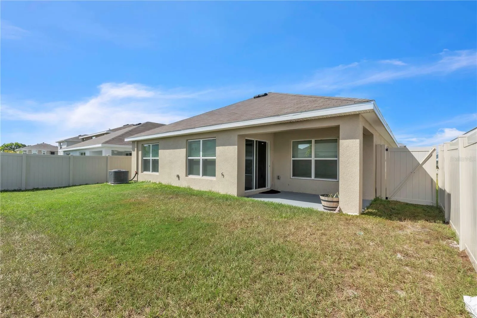 7518 ROSEWOOD GARDEN LOOP