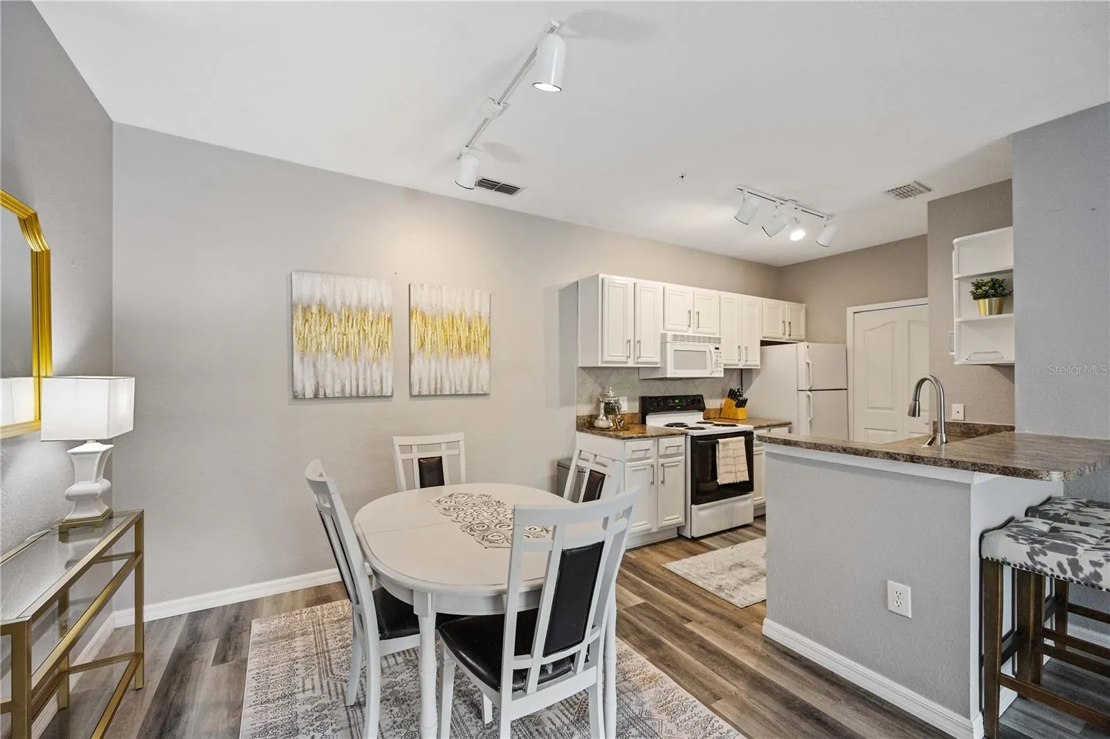 8341 38TH STREET CIR E #203, #203