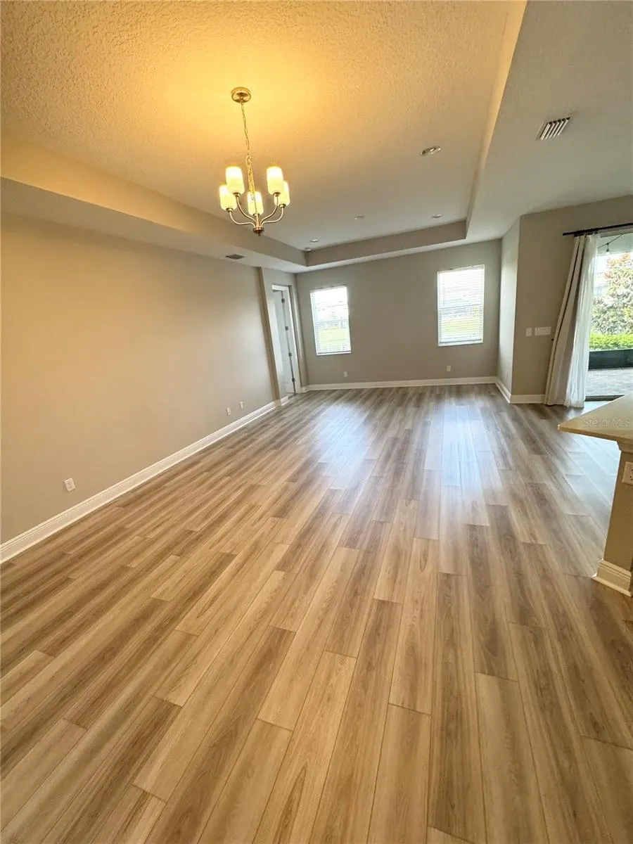 921 FERNLEAF RUN
