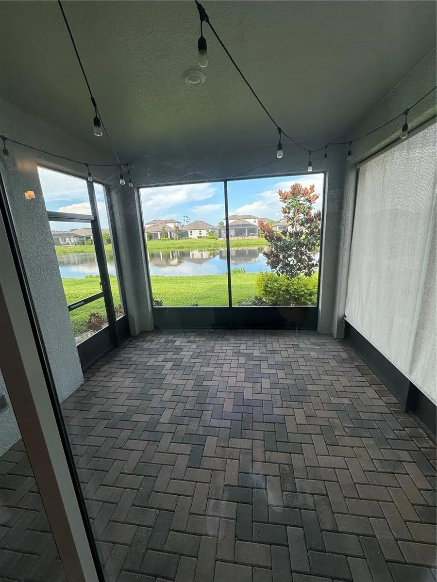921 FERNLEAF RUN