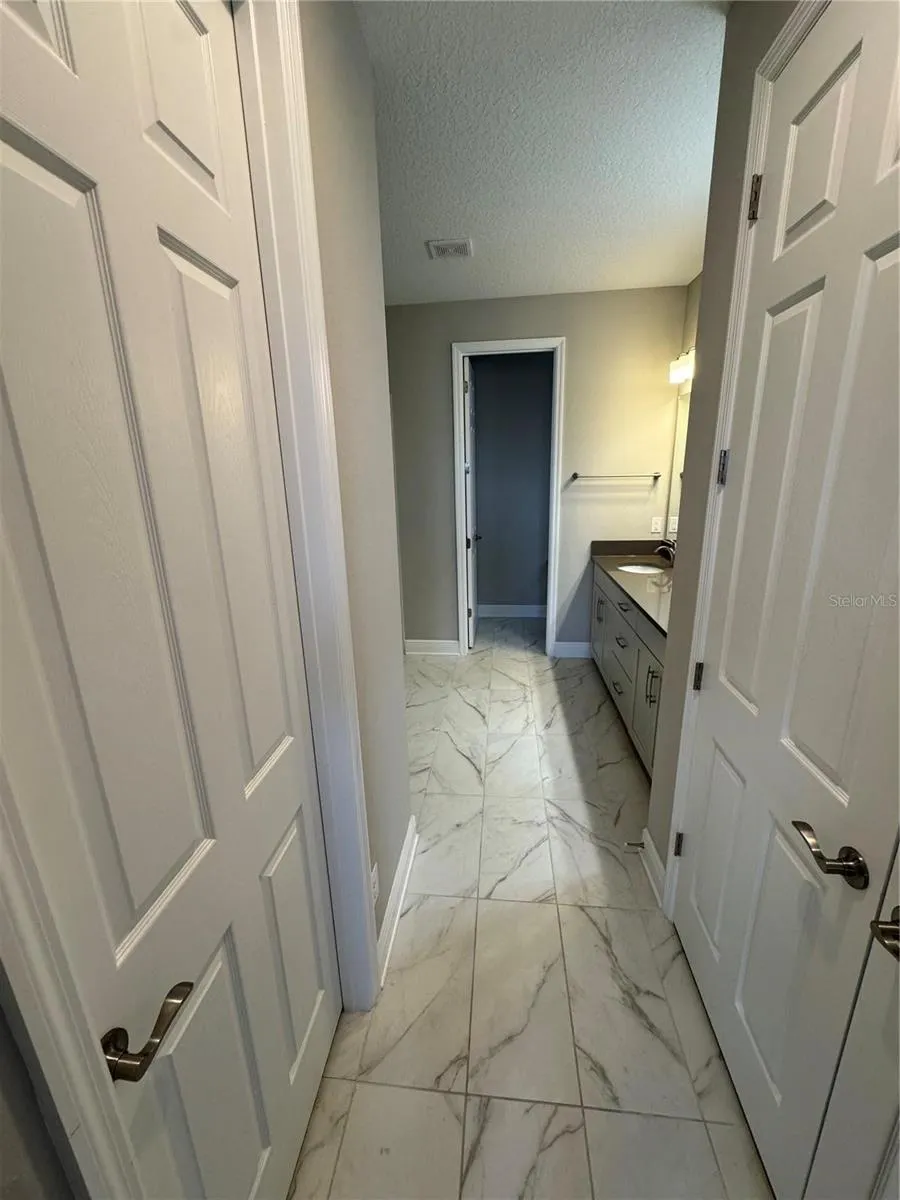 921 FERNLEAF RUN