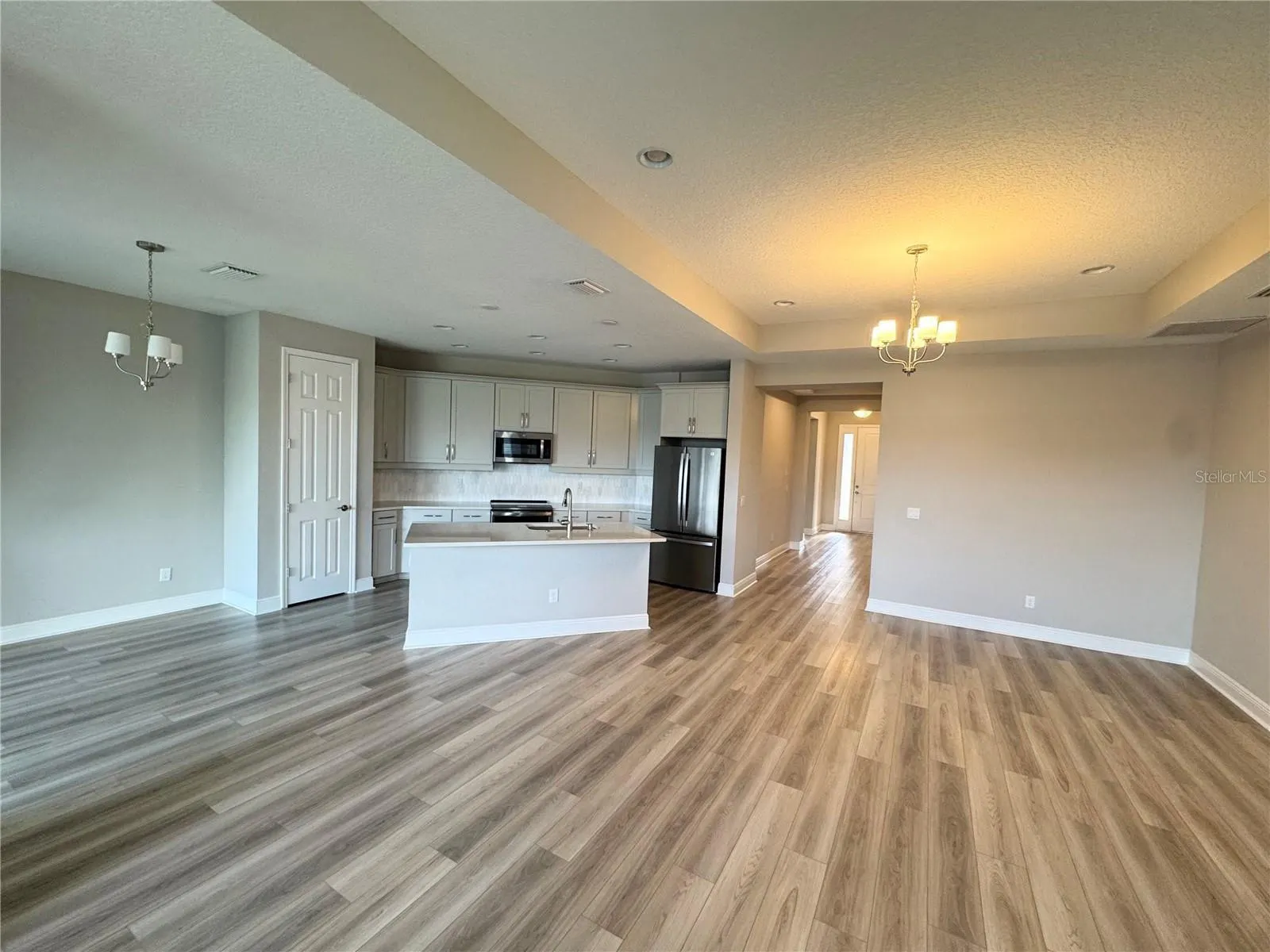 921 FERNLEAF RUN