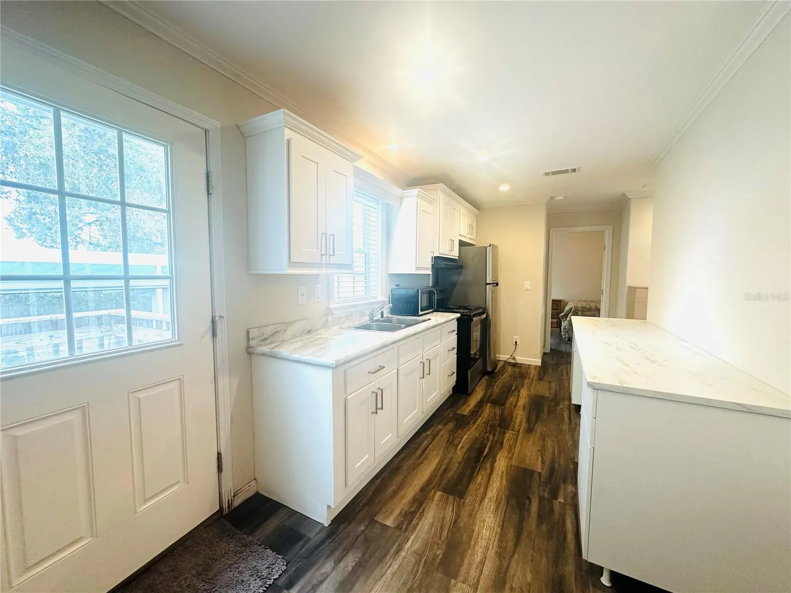 2909 18TH ST W