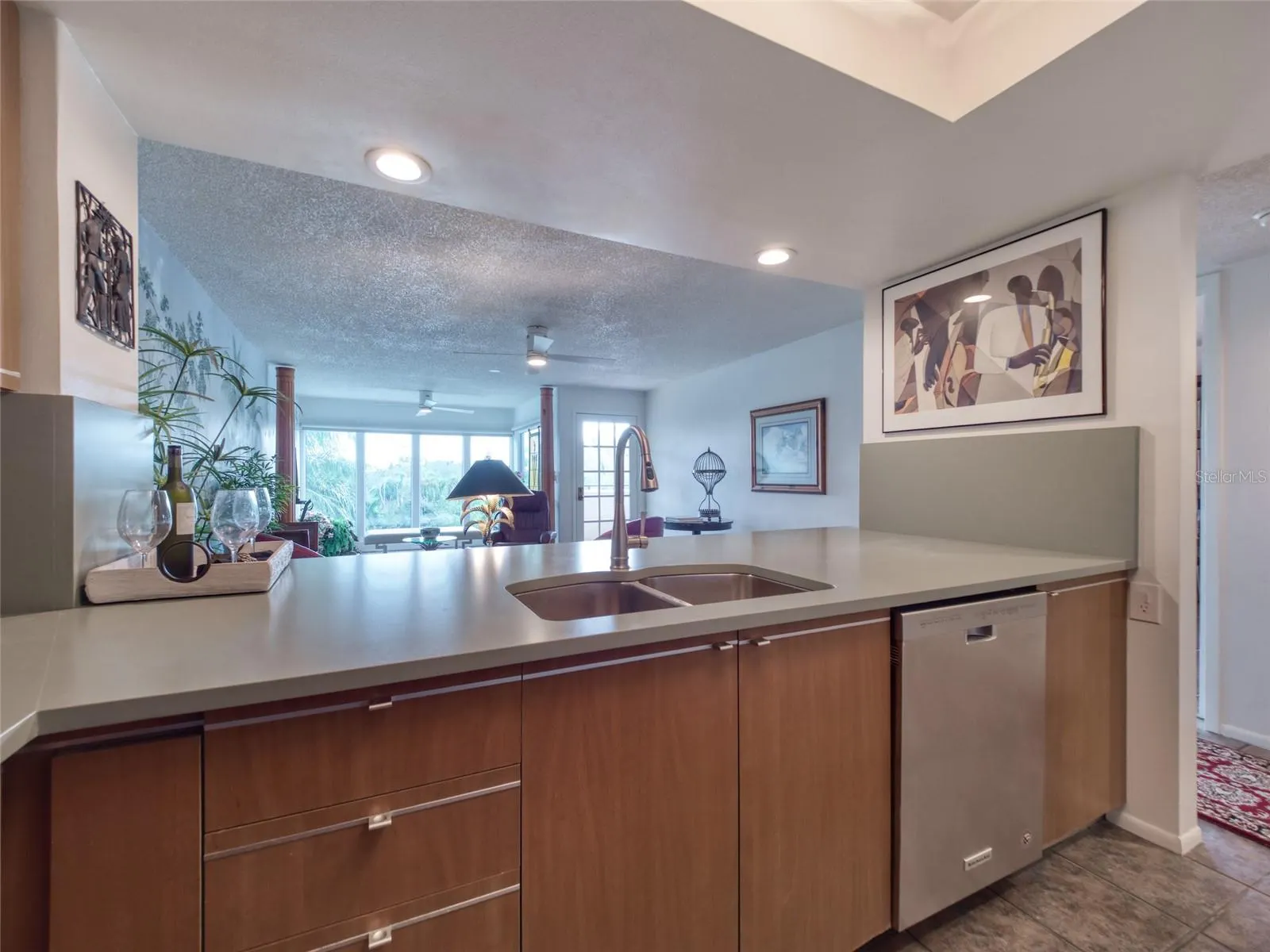 835 S OSPREY AVE #214, #214
