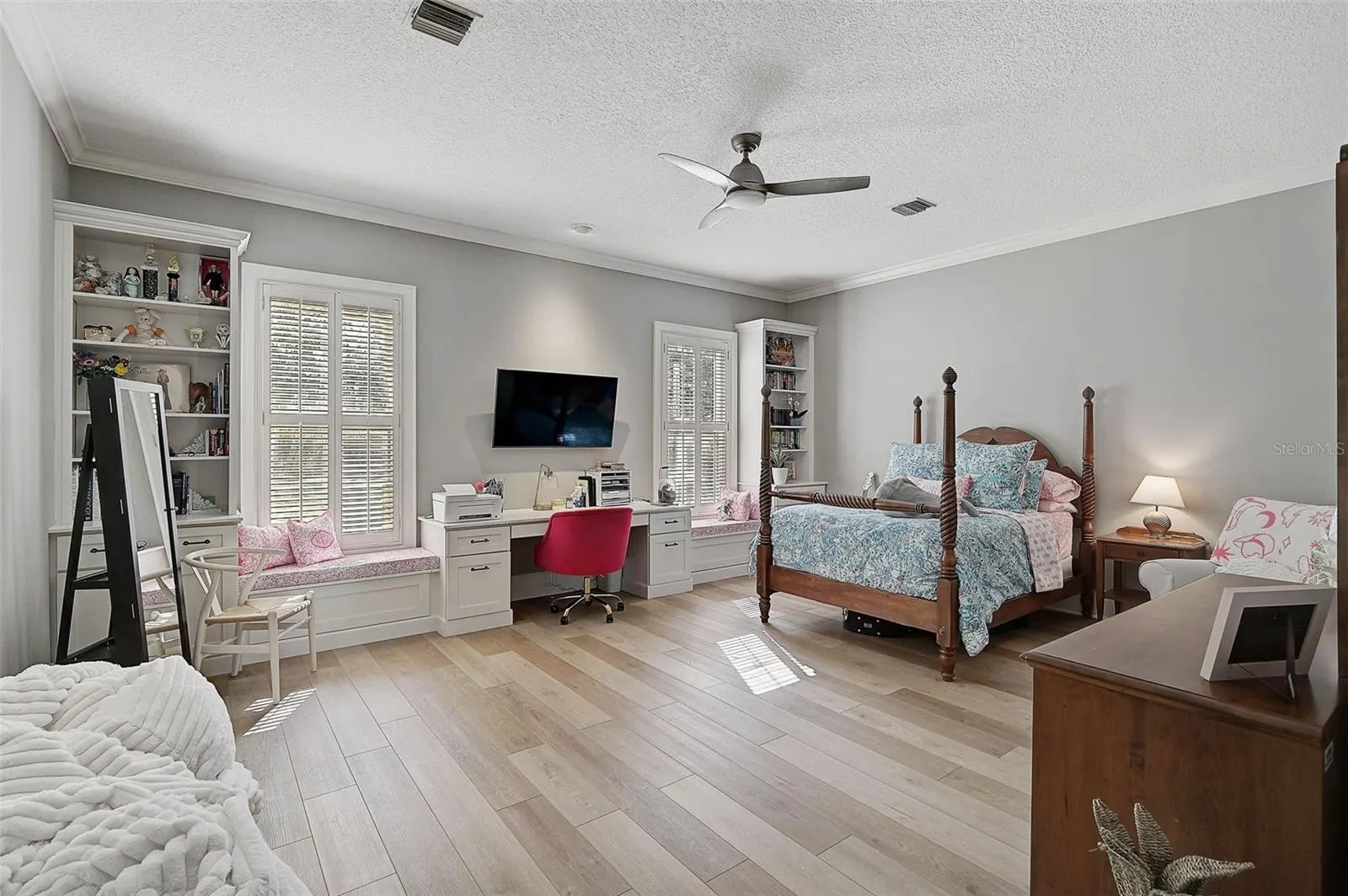 85 SUGAR MILL DR