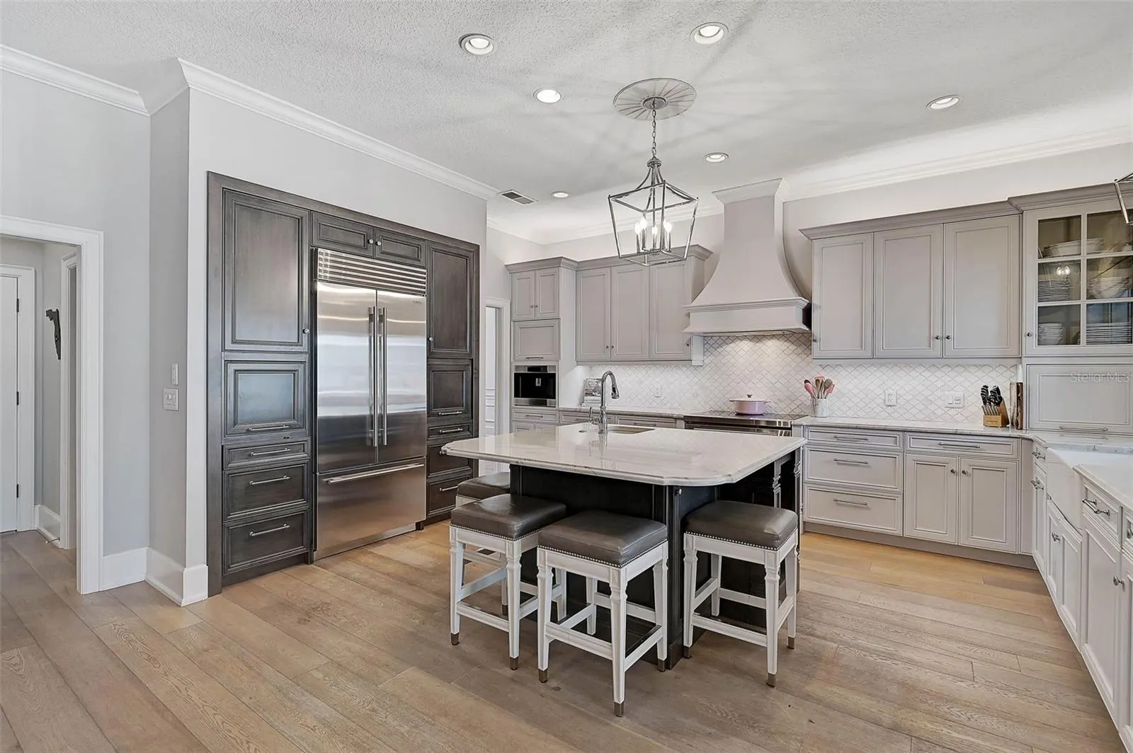 85 SUGAR MILL DR