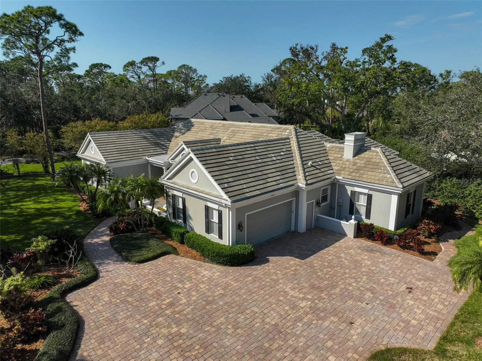 85 SUGAR MILL DR