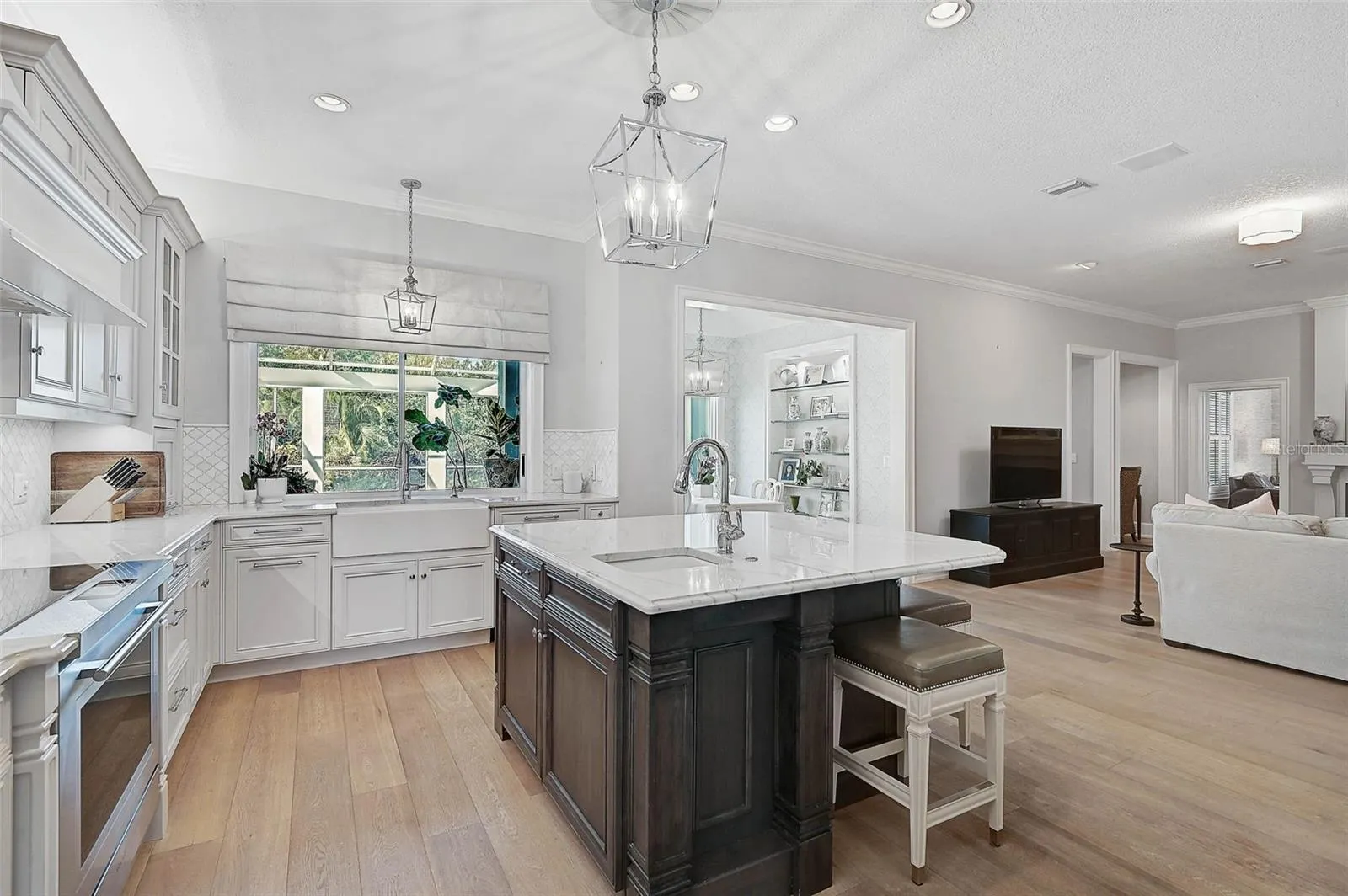 85 SUGAR MILL DR