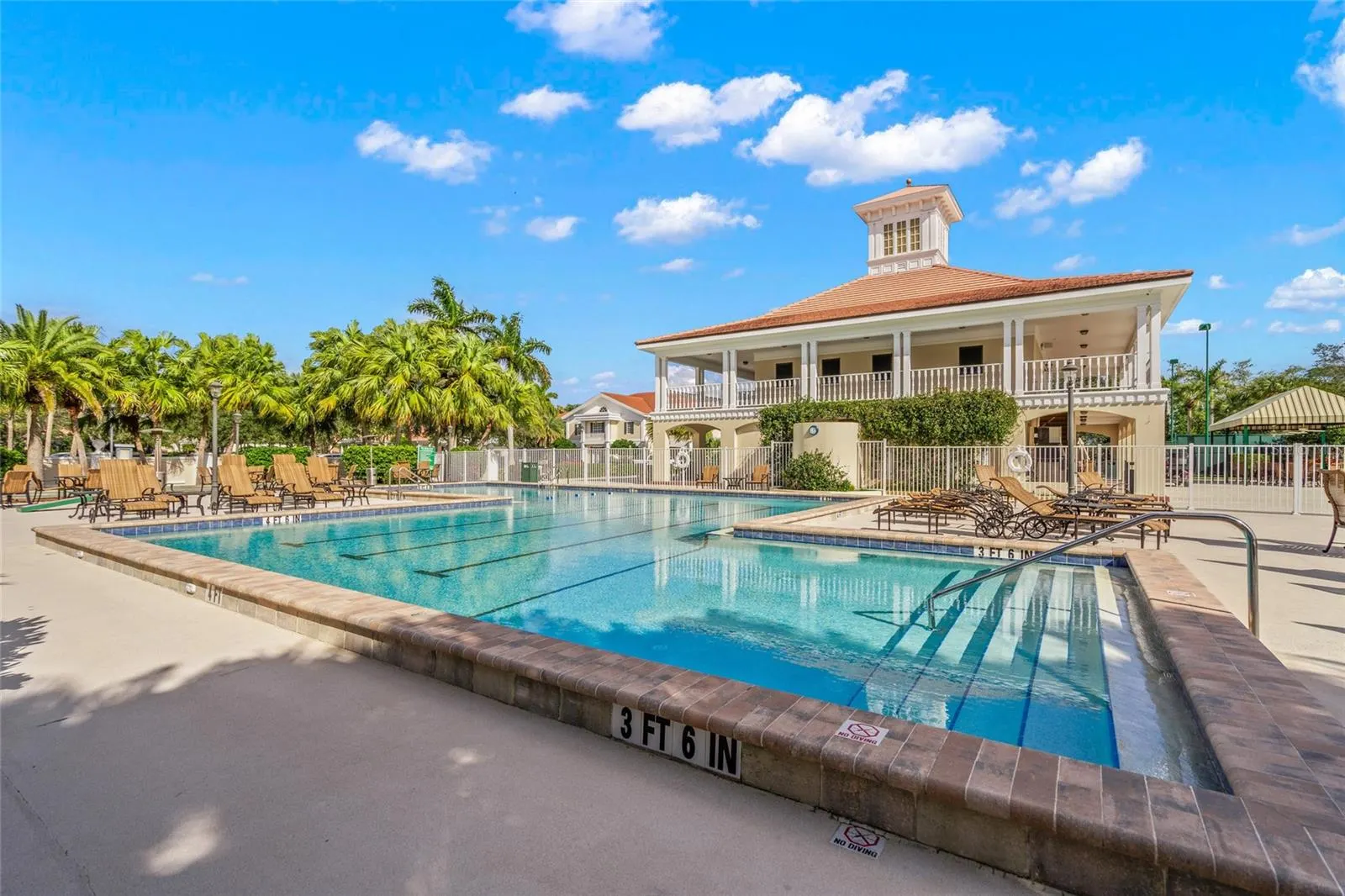 85 SUGAR MILL DR