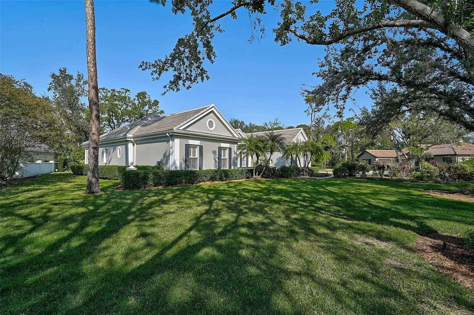 85 SUGAR MILL DR