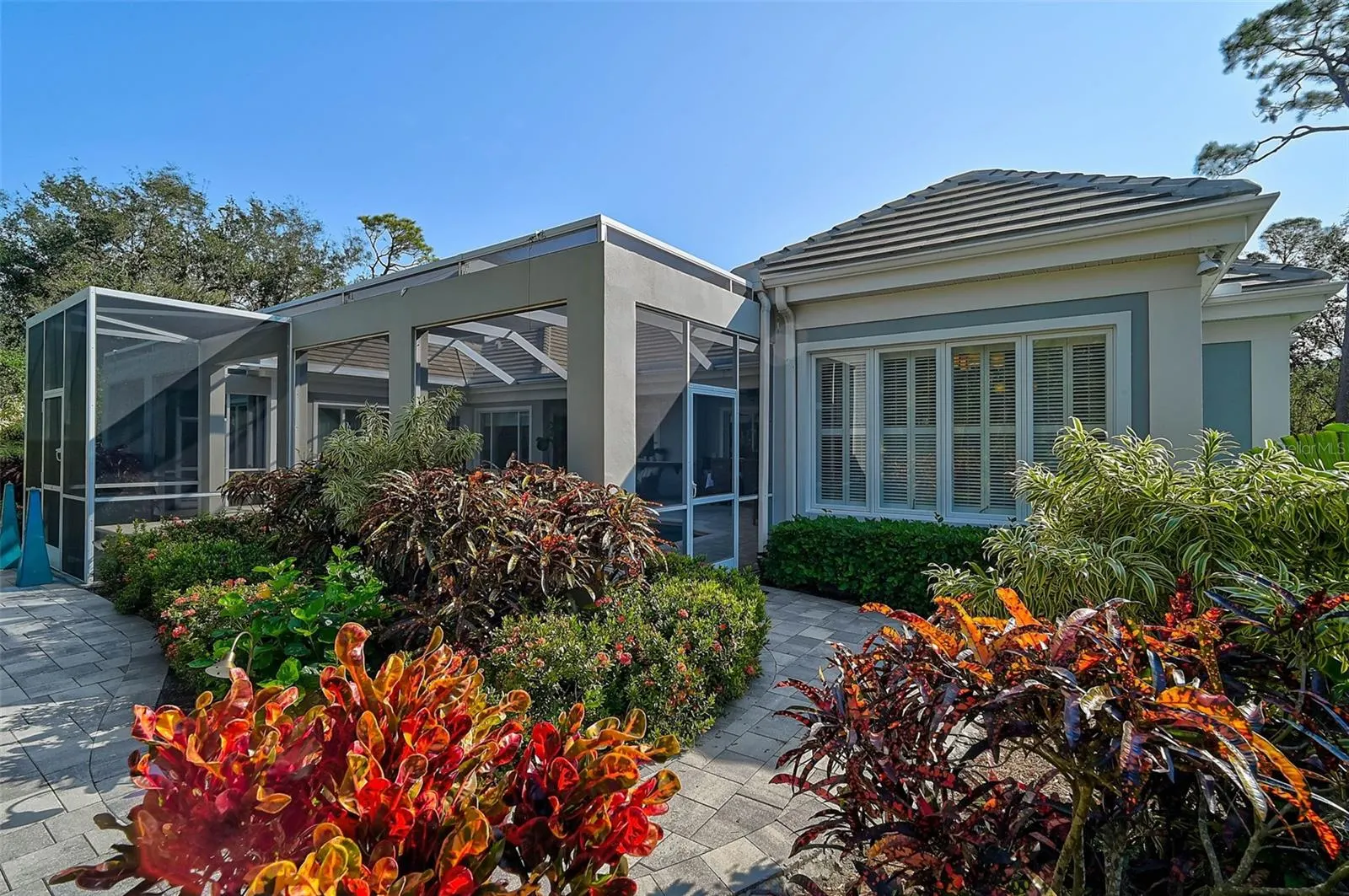 85 SUGAR MILL DR