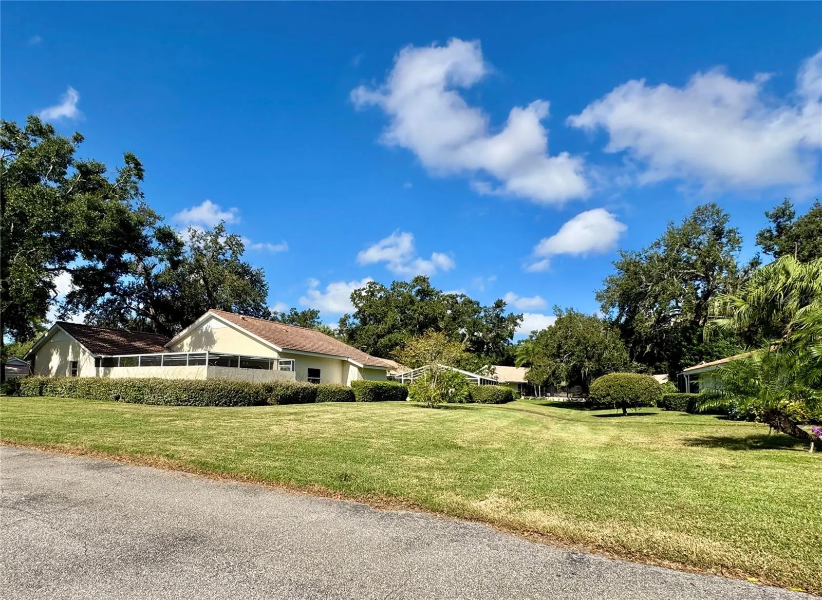 5517 GARDEN LAKES OAK