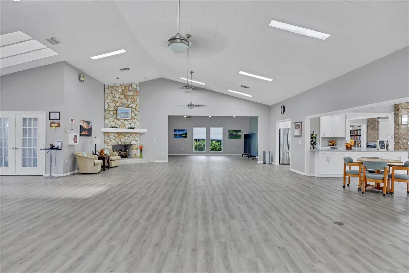 5517 GARDEN LAKES OAK