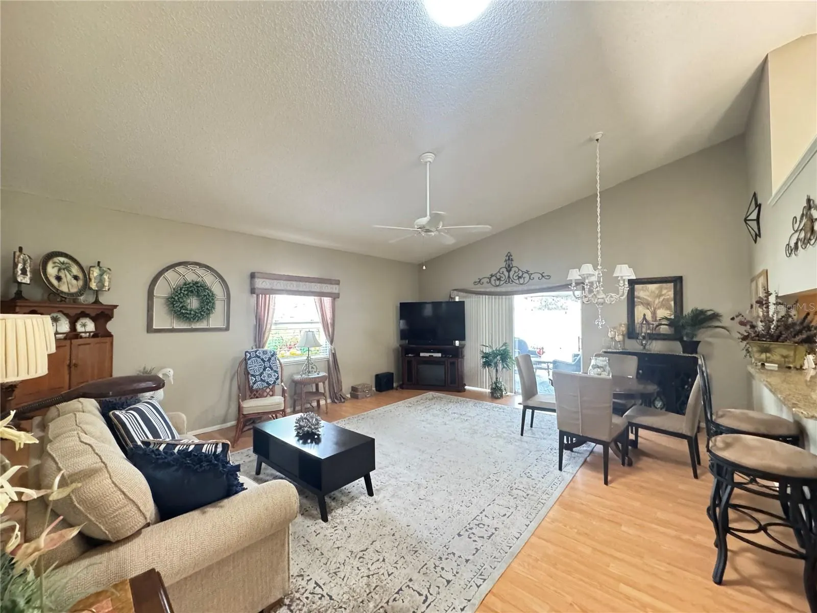 5517 GARDEN LAKES OAK