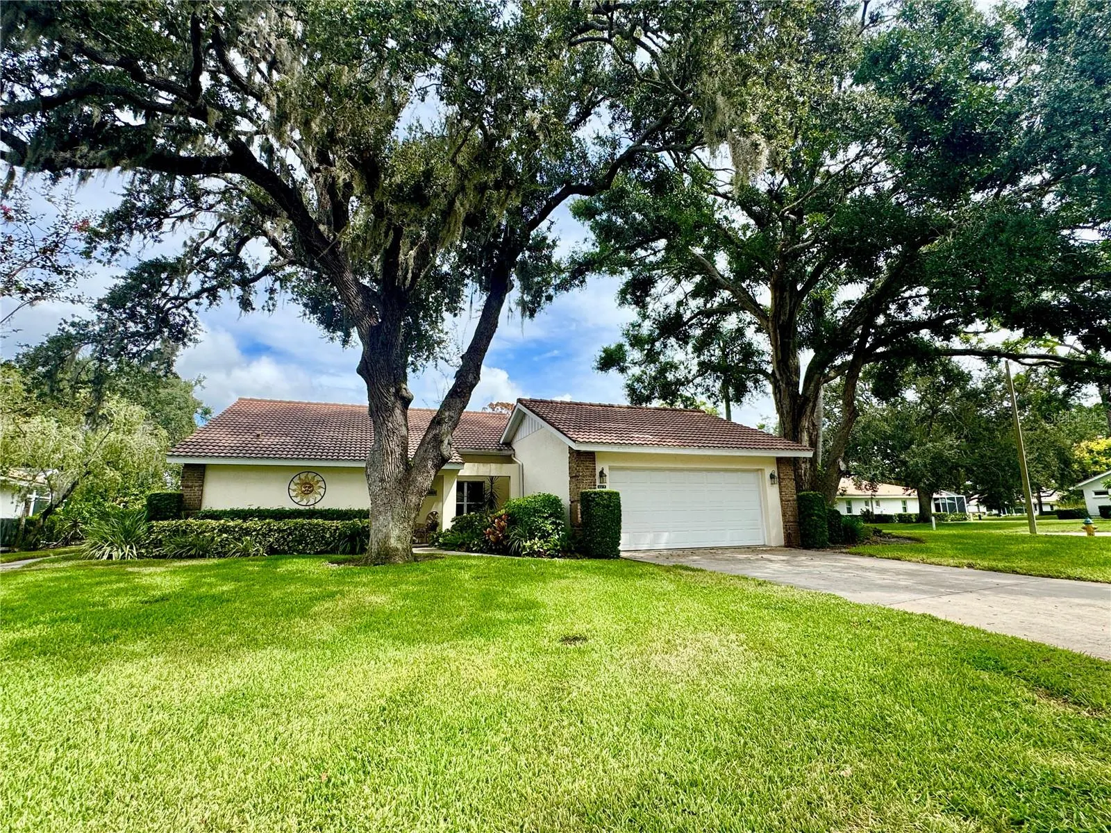 5517 GARDEN LAKES OAK