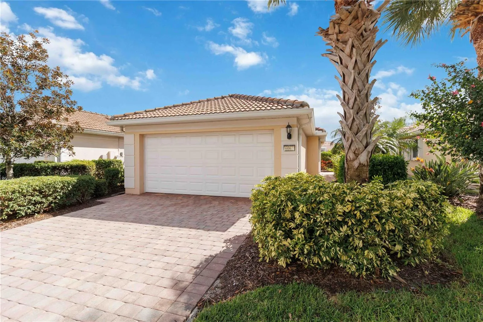 6063 BENEVENTO DR