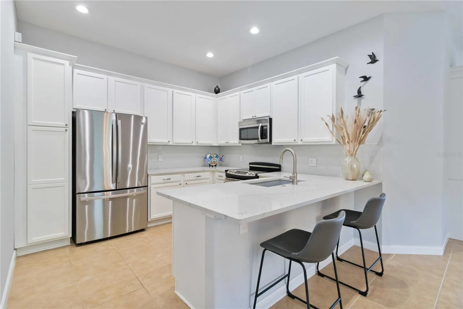 6063 BENEVENTO DR