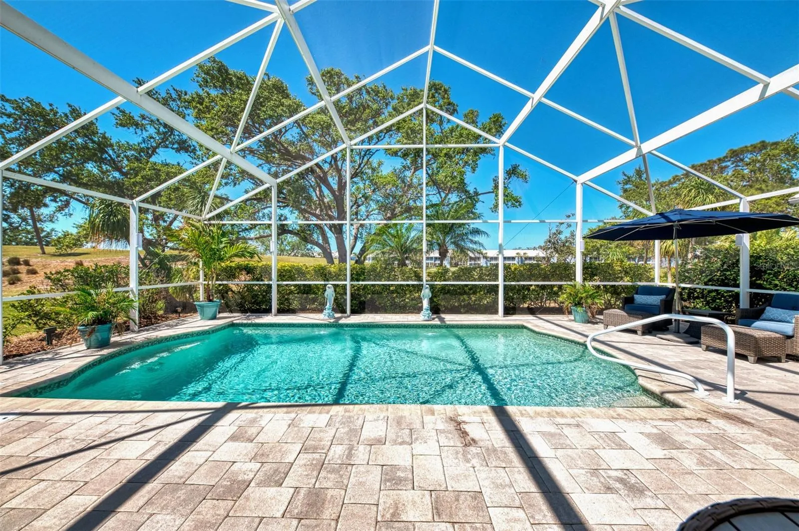 320 BERMUDA CT
