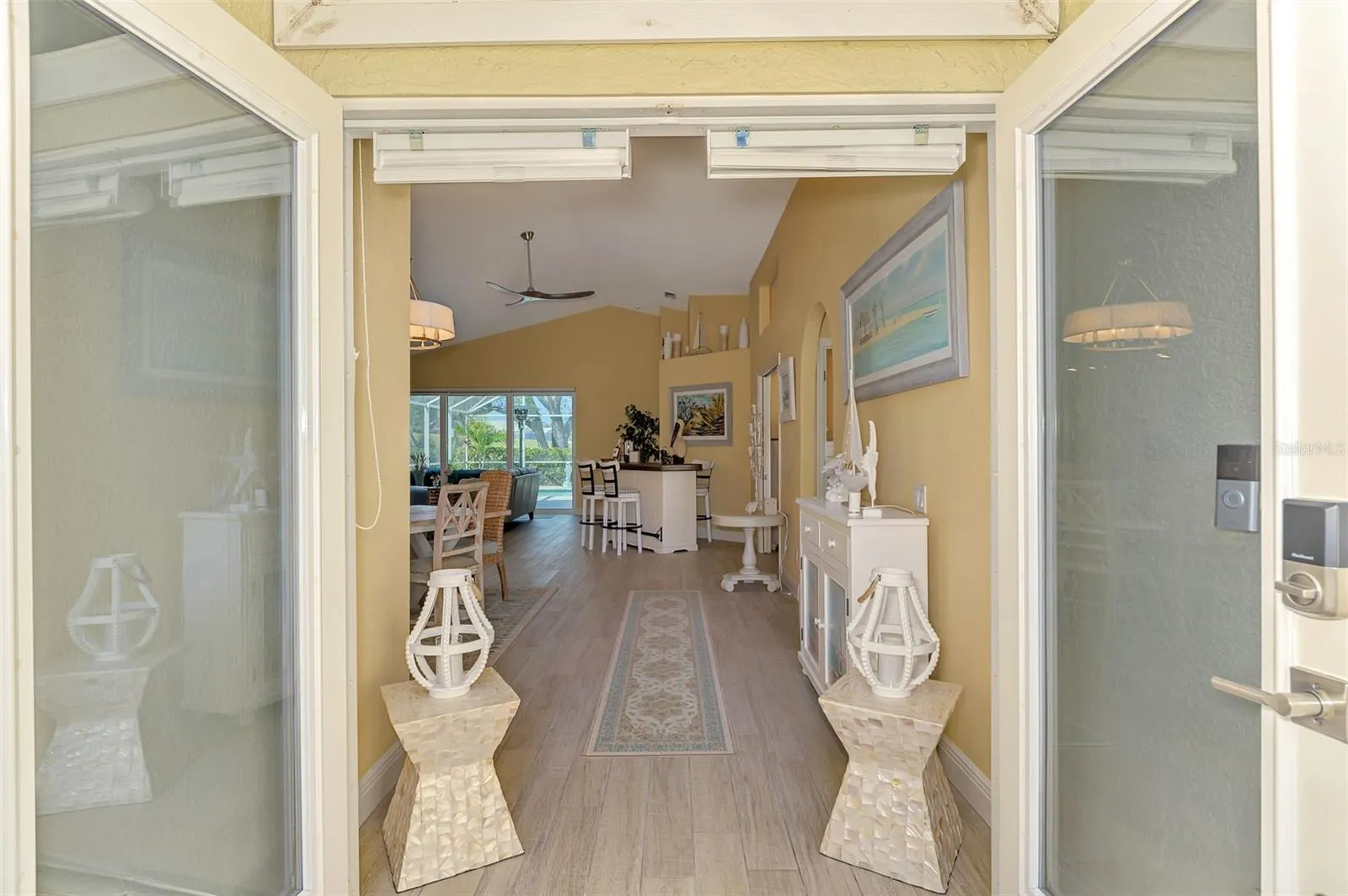 320 BERMUDA CT