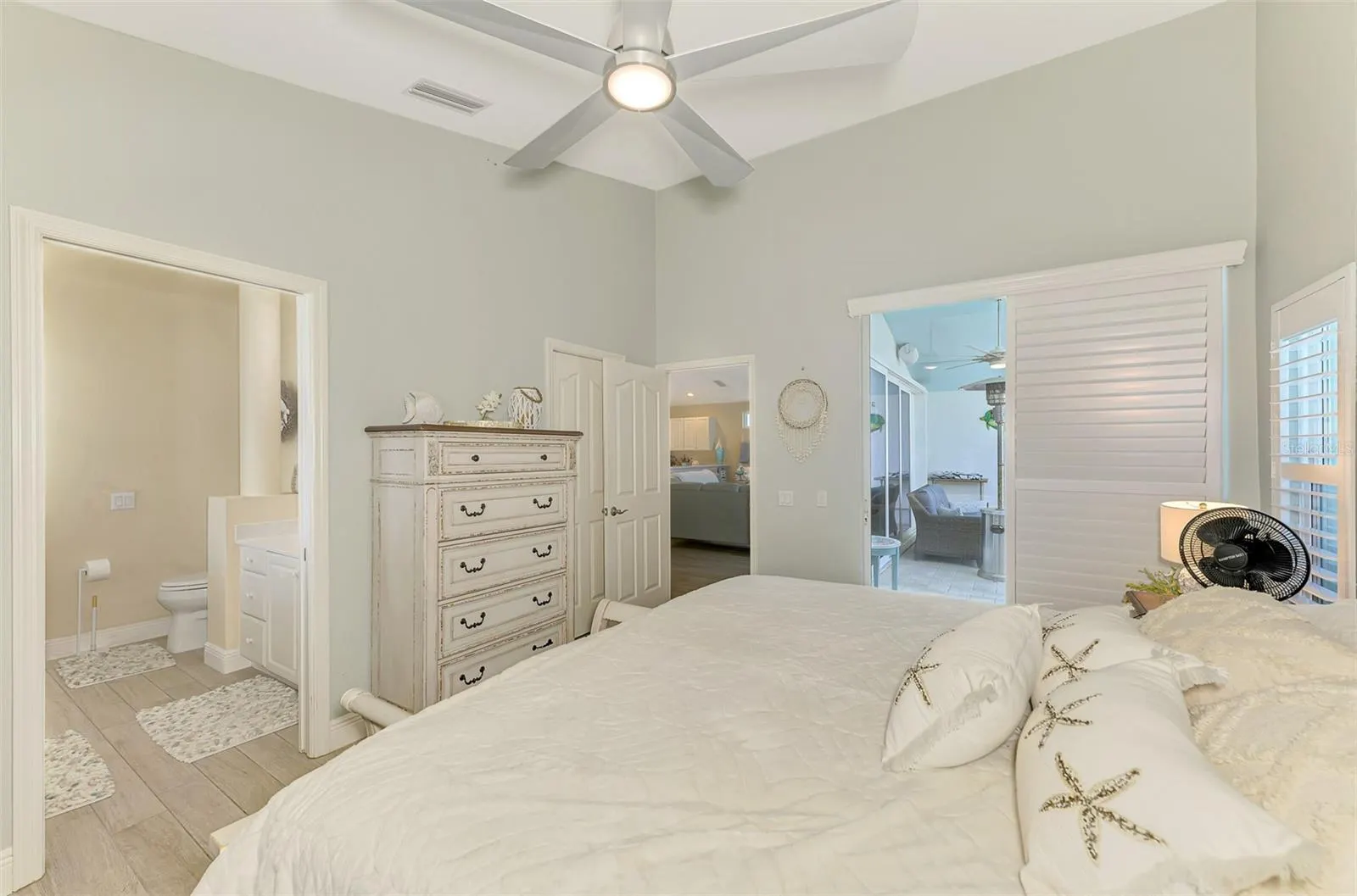 320 BERMUDA CT