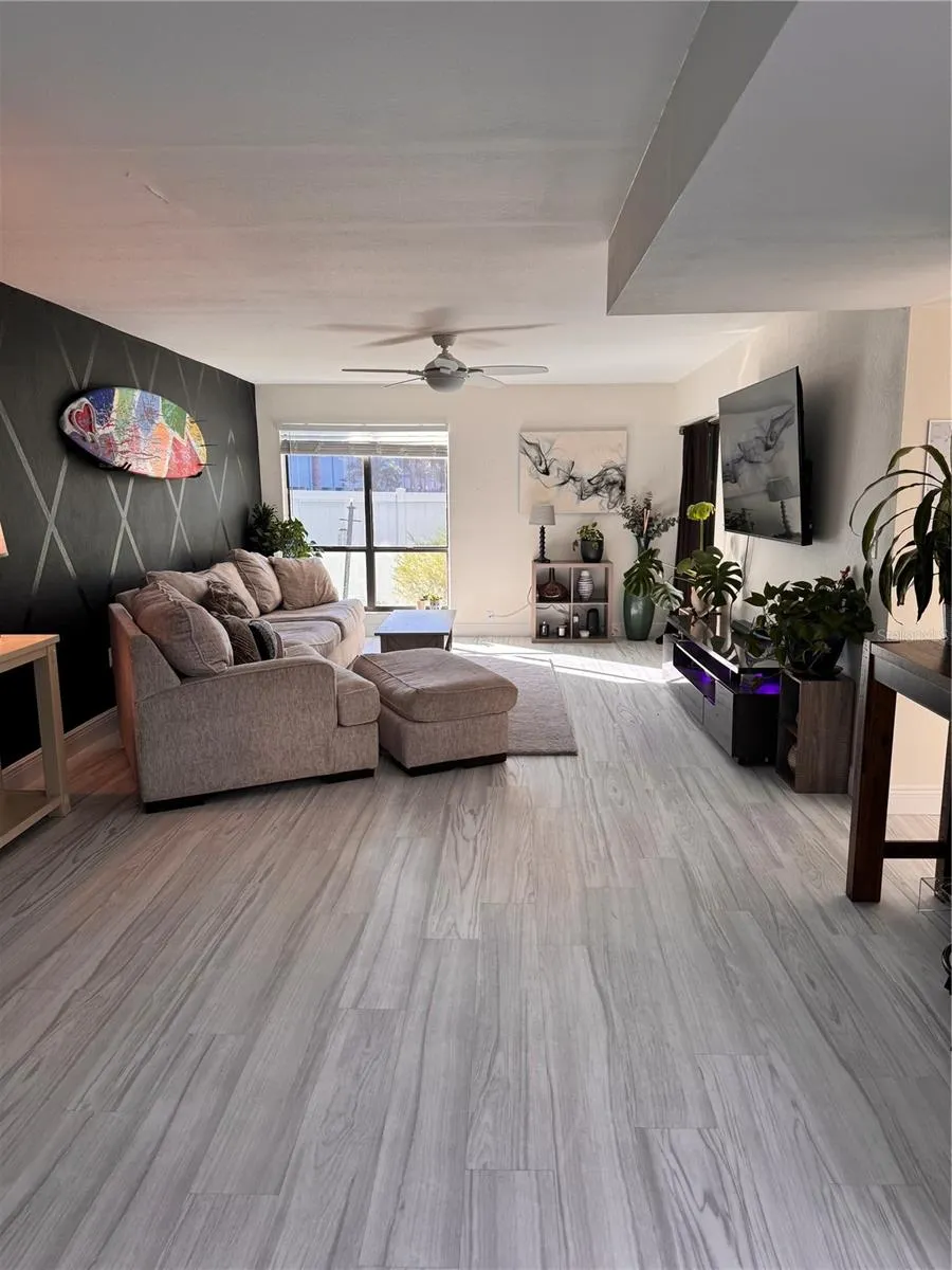 1 WINDRUSH BLVD #103, #103