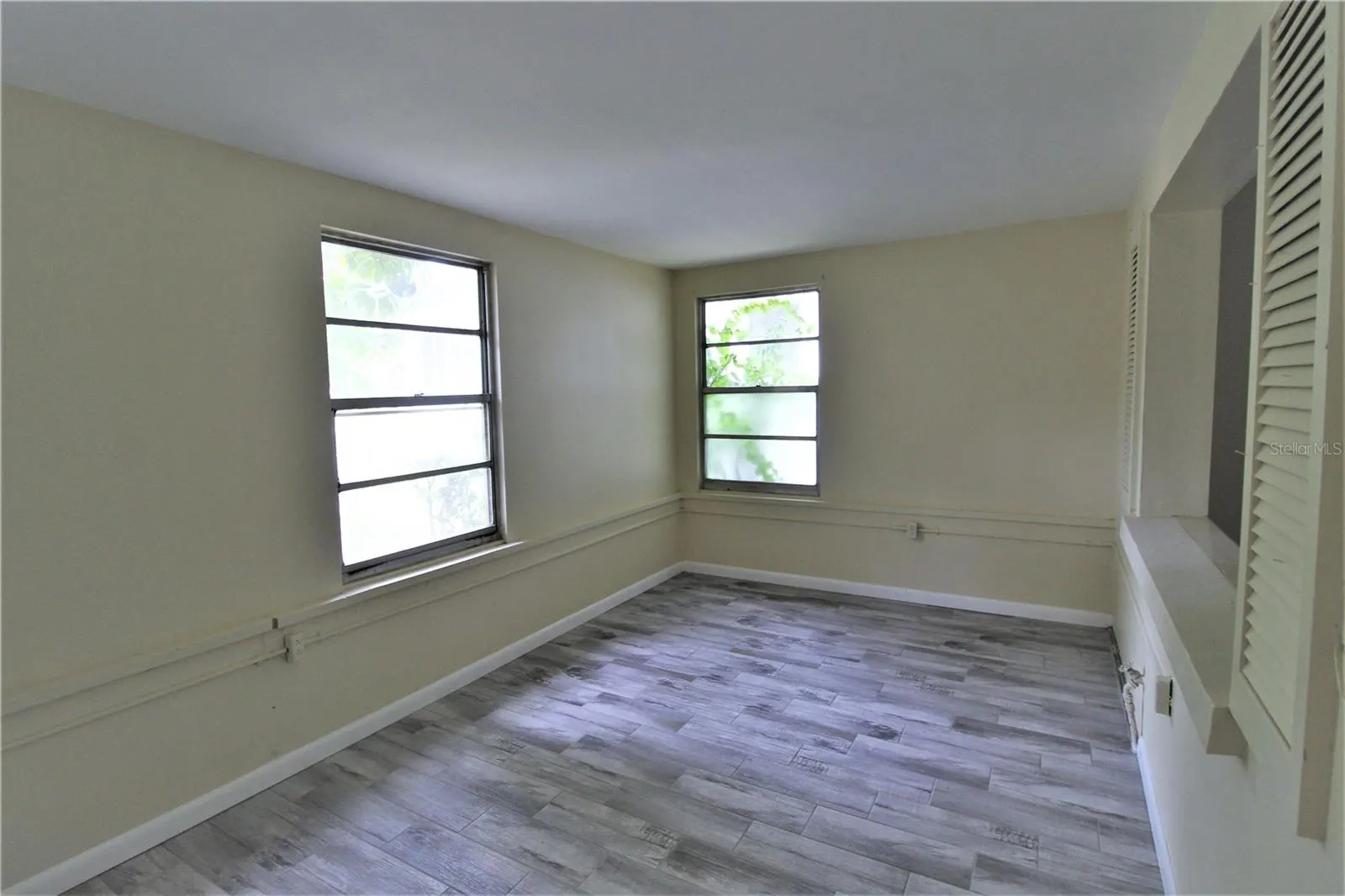1935 EDGEWATER DR #1935, #1935