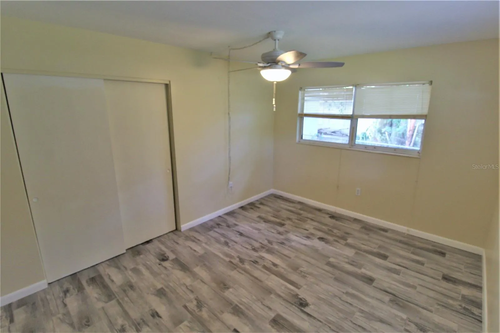 1935 EDGEWATER DR #1935, #1935