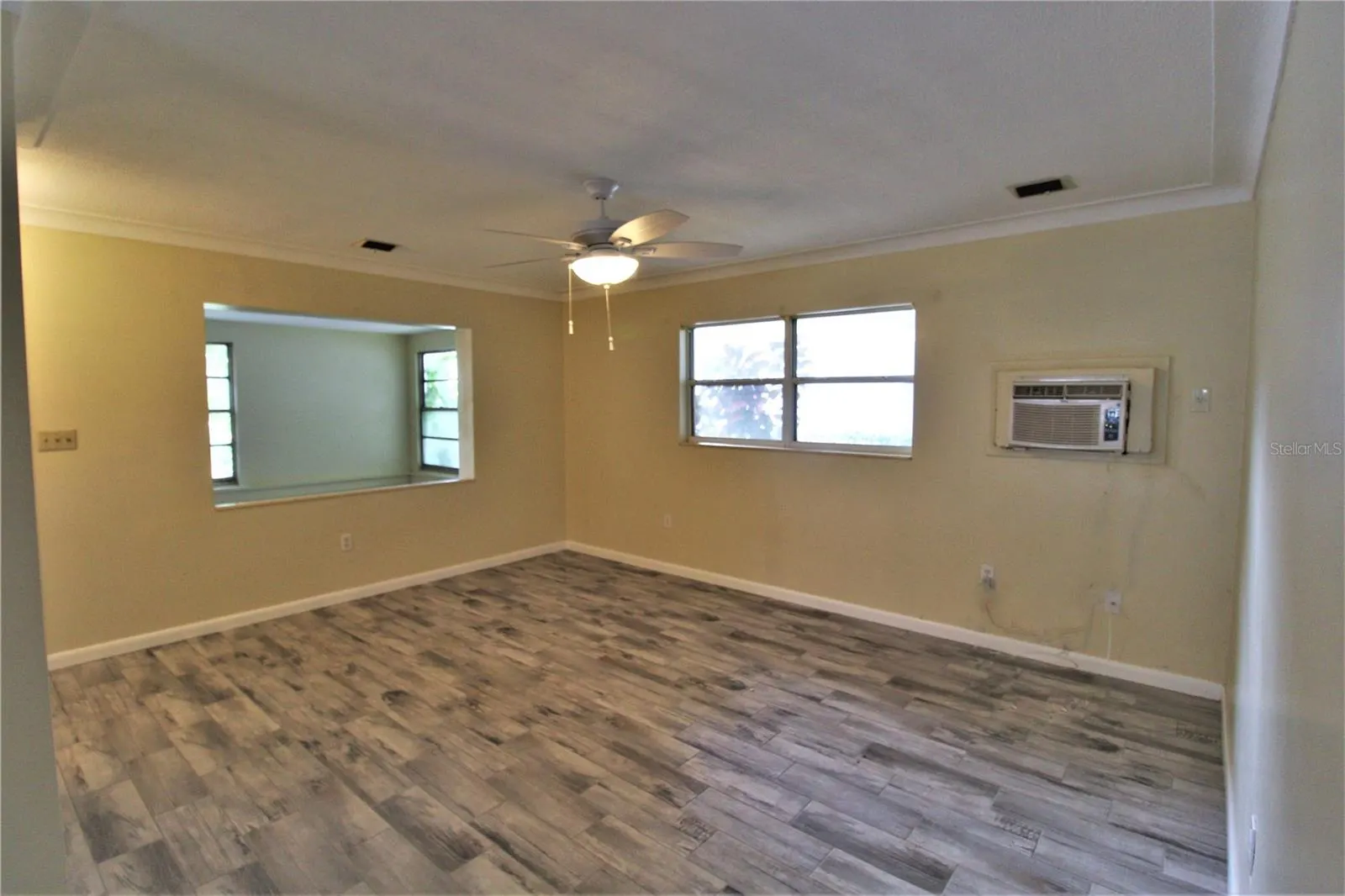 1935 EDGEWATER DR #1935, #1935