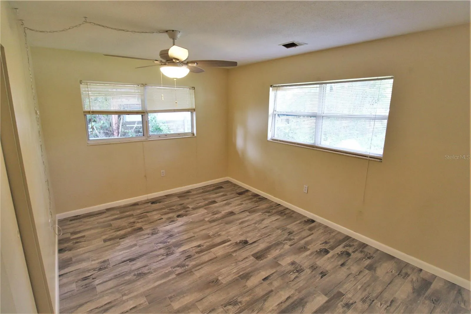 1935 EDGEWATER DR #1935, #1935