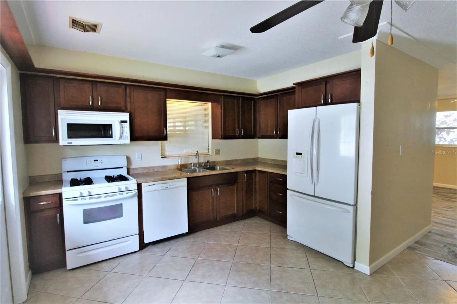 1935 EDGEWATER DR #1935, #1935