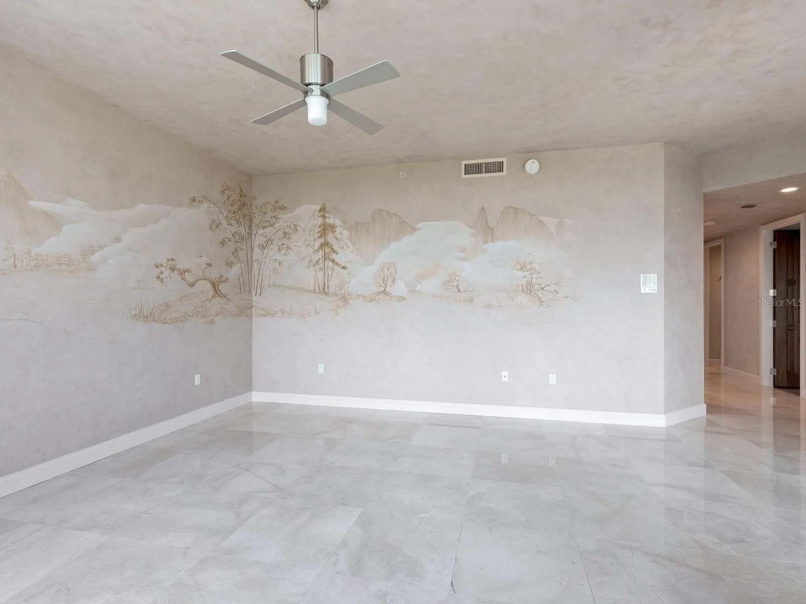 655 LONGBOAT CLUB RD #16B, #16B