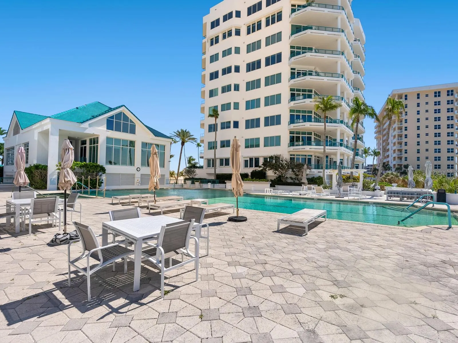 655 LONGBOAT CLUB RD #16B, #16B